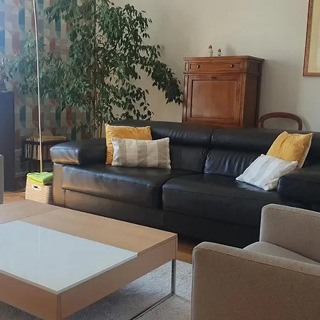 La Maison D'enfance לינה וארוחת בוקר