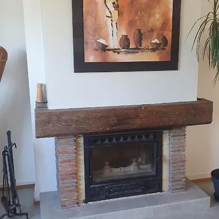 לינה וארוחת בוקר La Maison D'enfance 3*