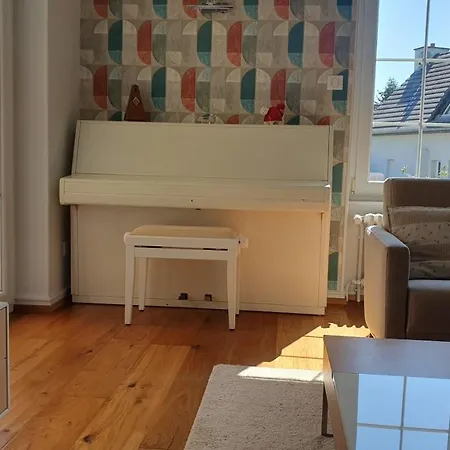 La Maison D'enfance לינה וארוחת בוקר 3*