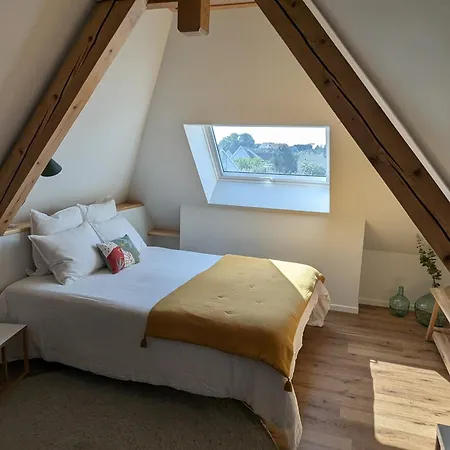 לינה וארוחת בוקר La Maison D'enfance